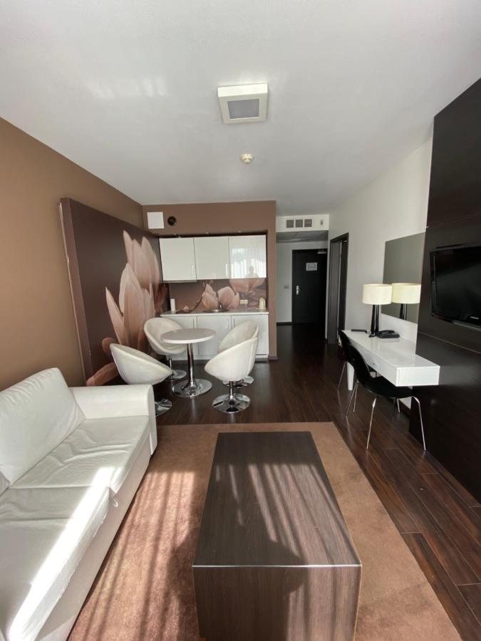 Apartament Prywatny Salon Z Aneksem Kuchennym I Sypialnia W Hotelu Diva Kolobrzeg Dış mekan fotoğraf