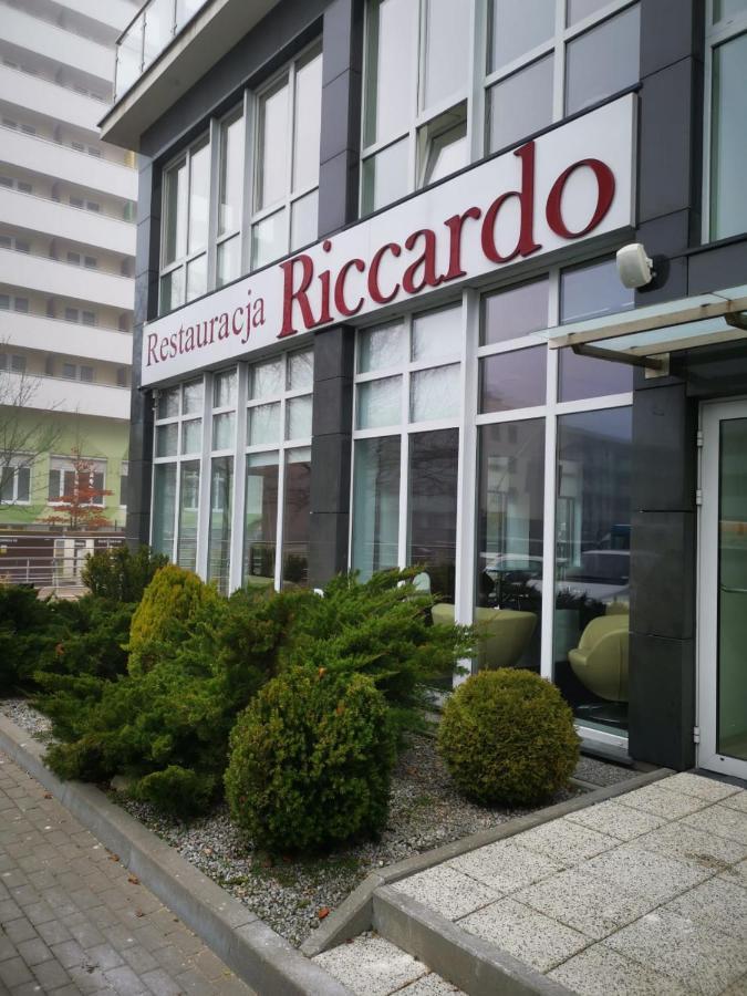 Apartament Prywatny Salon Z Aneksem Kuchennym I Sypialnia W Hotelu Diva Kolobrzeg Dış mekan fotoğraf
