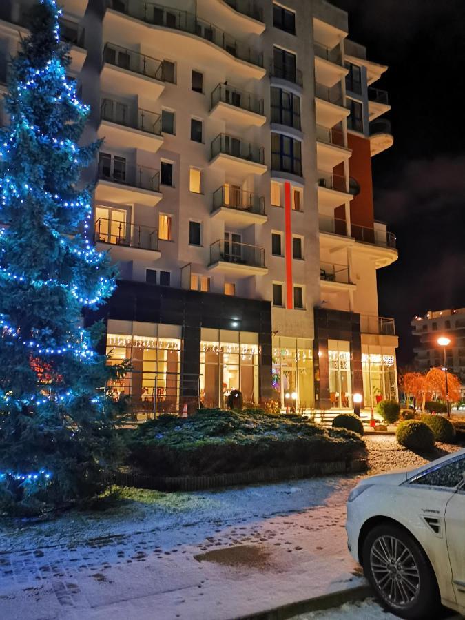 Apartament Prywatny Salon Z Aneksem Kuchennym I Sypialnia W Hotelu Diva Kolobrzeg Dış mekan fotoğraf