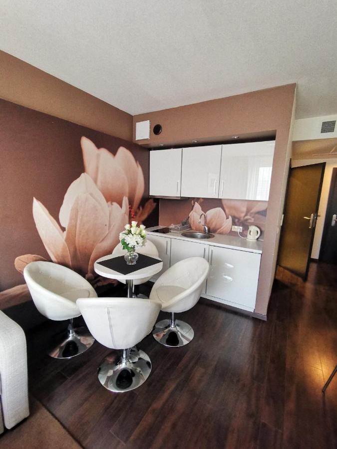 Apartament Prywatny Salon Z Aneksem Kuchennym I Sypialnia W Hotelu Diva Kolobrzeg Dış mekan fotoğraf