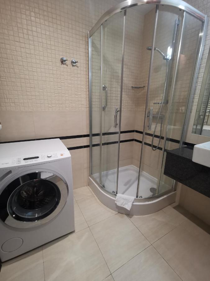 Apartament Prywatny Salon Z Aneksem Kuchennym I Sypialnia W Hotelu Diva Kolobrzeg Dış mekan fotoğraf