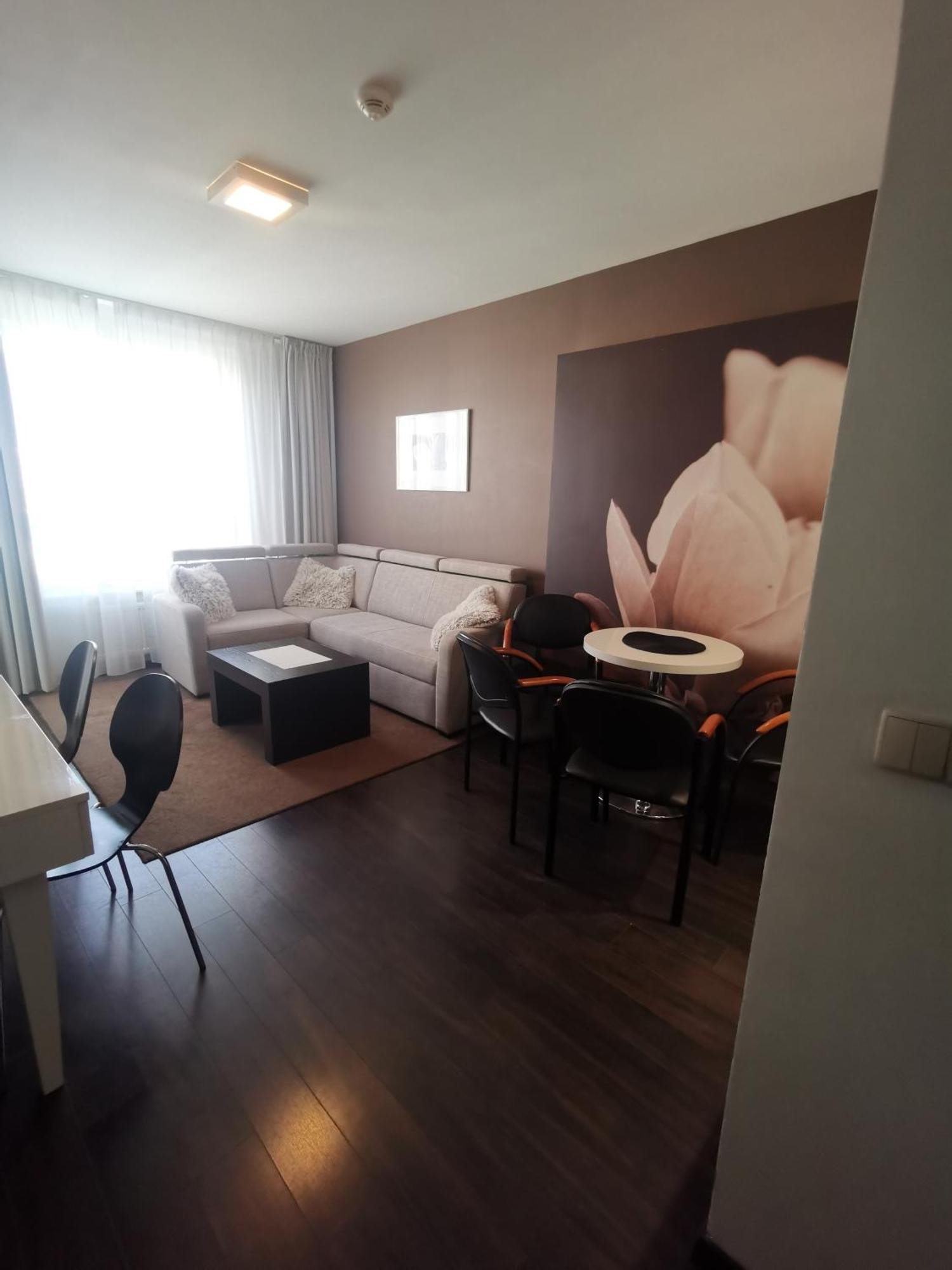 Apartament Prywatny Salon Z Aneksem Kuchennym I Sypialnia W Hotelu Diva Kolobrzeg Dış mekan fotoğraf