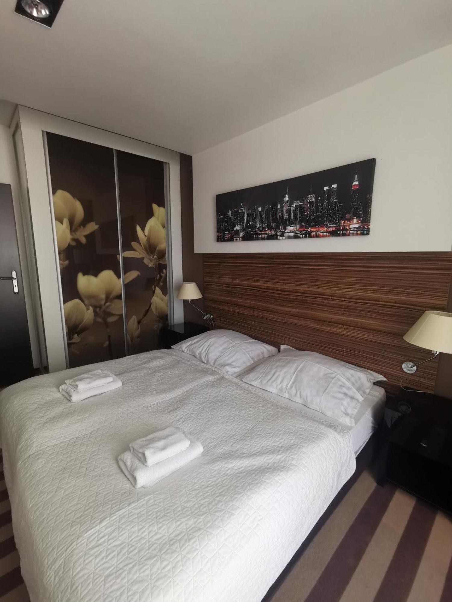 Apartament Prywatny Salon Z Aneksem Kuchennym I Sypialnia W Hotelu Diva Kolobrzeg Oda fotoğraf